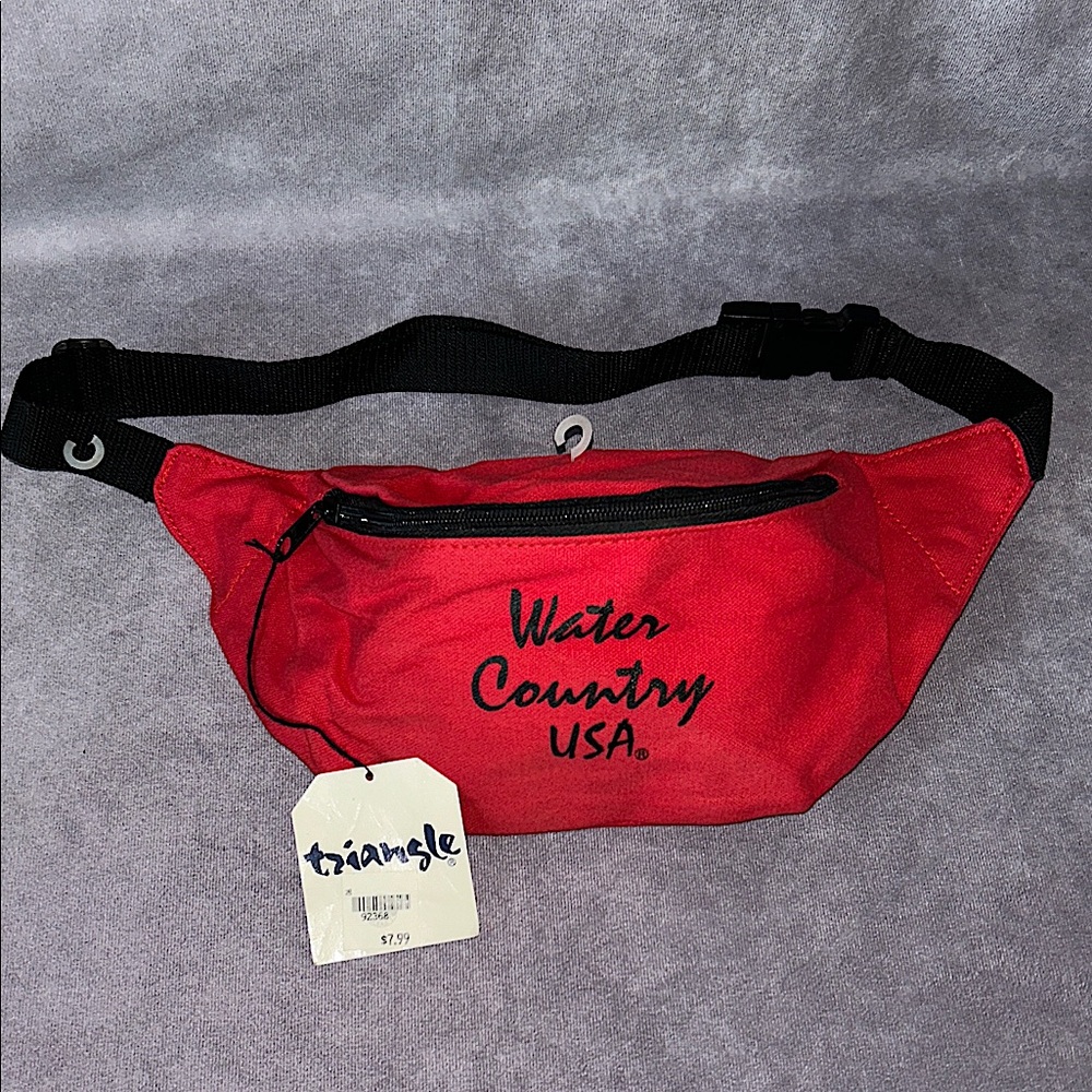*Vintage* TRIANGLE Water Country USA Cotton Fanny